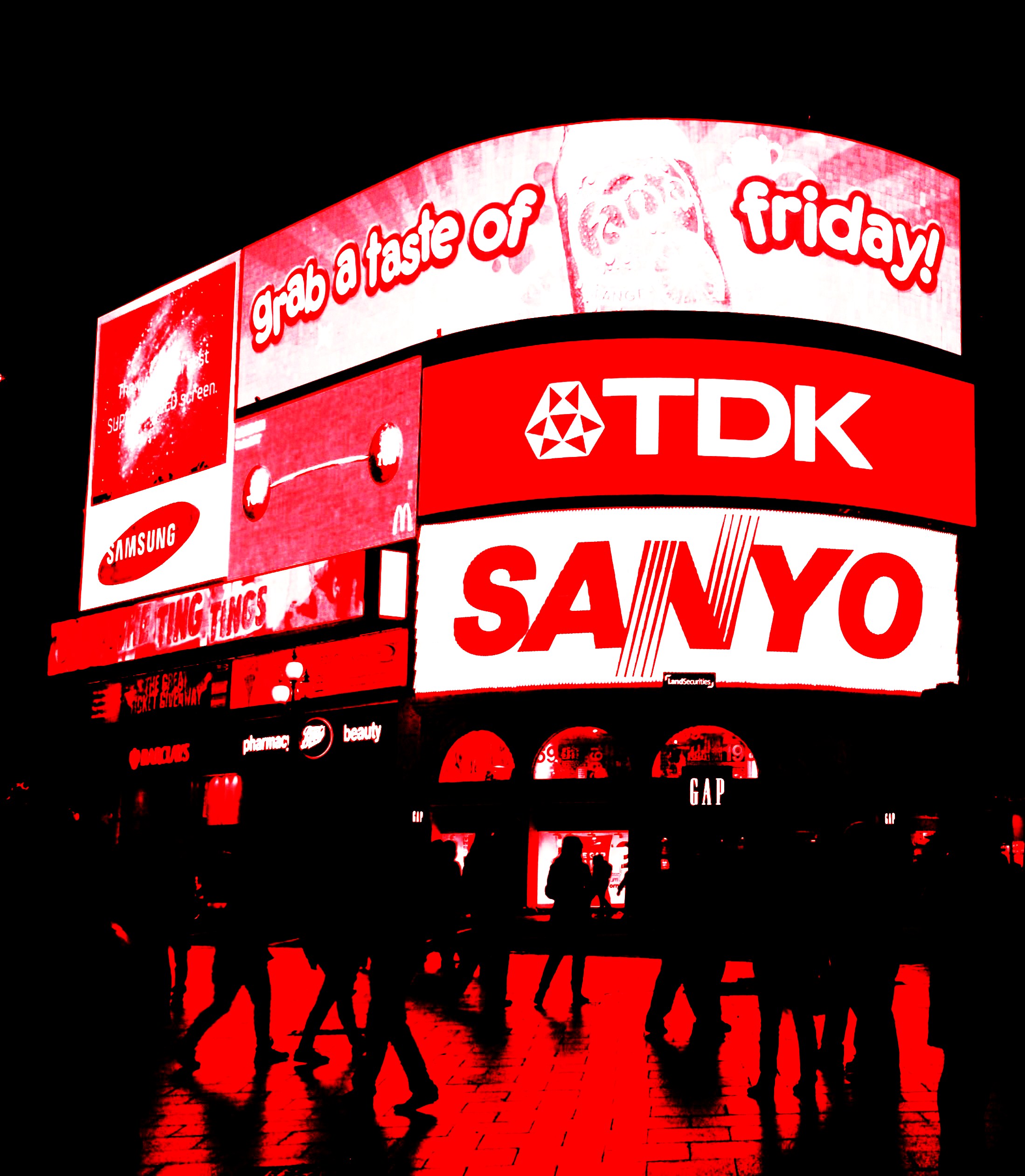 Piccadilly Circus London.jpg Piccadilly Circus Photo at Night, Romantic Photos Of Piccadilly Circus London, Piccadilly Circus Pop Art Images, Piccadilly Circus Images, by PopArtMediaProductions
