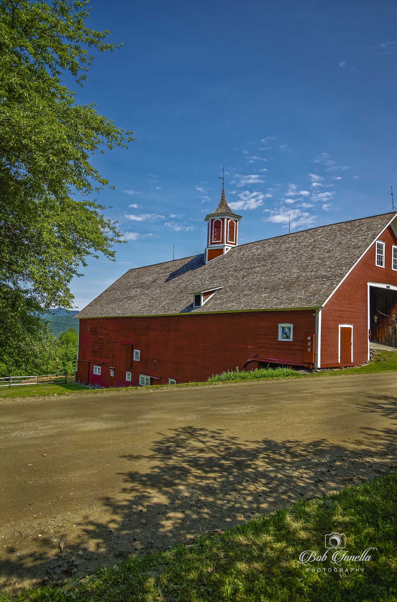 Mountain Valley Farm Waitsfield, Vermont by Buckmaster