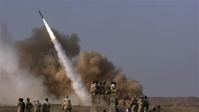 87F840AB-25F8-431A-8C86-94FAAF4D7C0A_w650_r1_1_11zon.png سه شنبه ۲۶ دی ۱۴۰۲ ایران ۲۳:۱۴ 
سپاه پاسداران حمله با «موشک و پهپاد» به خاک پاکستان را تأیید کرد by mohsen dehbashi