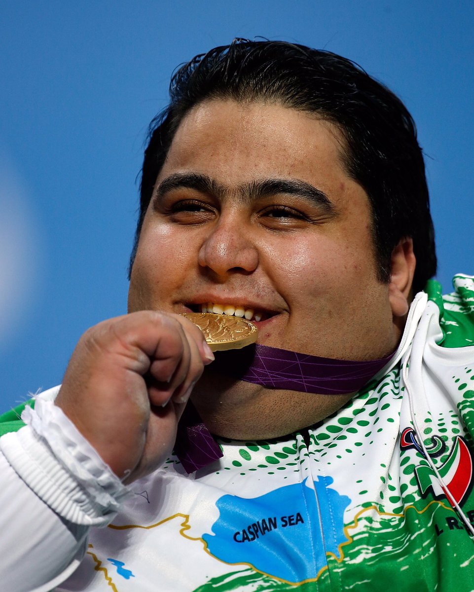 ESCzjkuX0Agowtw.jpg سیامند رحمان، قوی‌ترین ورزشکار معلول جهان، در ۳۱ سالگی درگذشت
یکشنبه / ۱۱ اسفند ۱۳۹۸ / ۱۹:۲۸ by mohsen dehbashi