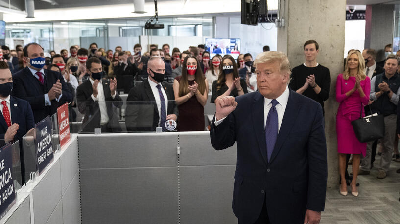 Election 2020 Trump پرزیدنت ترامپ در روز رای گیری در مرکز ستاد انتخاباتی خود در شهر آرلینگتون در شمال ویرجینیا و نزدیک شهر واشنگتن حضور یافت و از آنها تشکر کرد. by mohsen dehbashi