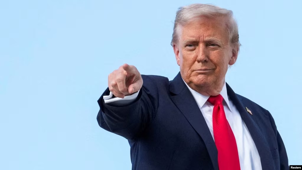 b0048cc2-7dc5-4049-9c59-2aaa7e076d99_cx0_cy4_cw0_w1023_r1_s_1_11zon.jpg شنبه ۲۲ شهریور ۱۴۰۴ تهران ۲۰:۵۶ 
ترامپ از اعضای ناتو خواست از روسیه نفت نخرند و بر چین تعرفه وضع کنند by mohsen dehbashi