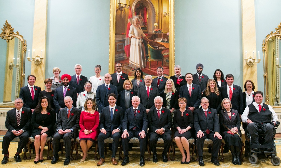 520350_835.jpg نصف وزیران کانادا زن هستند by mohsen dehbashi