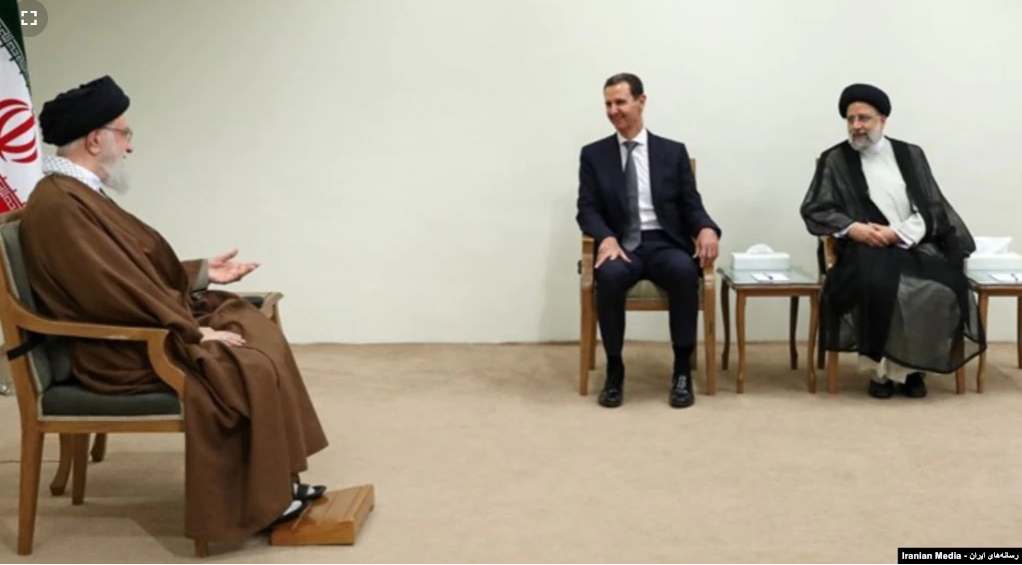 2022-05-09_015146.png دوشنبه ۱۹ اردیبهشت ۱۴۰۱ ایران ۰۱:۴۷ 

سفر چند ساعته رئیس جمهوری سوریه به ایران؛ اسد با خامنه‌ای دیدار کرد by mohsen dehbashi