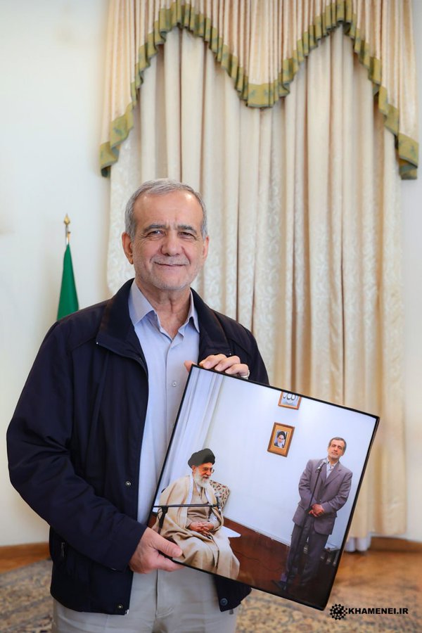 GTXU485WUAABYmn.jpg  by mohsen dehbashi