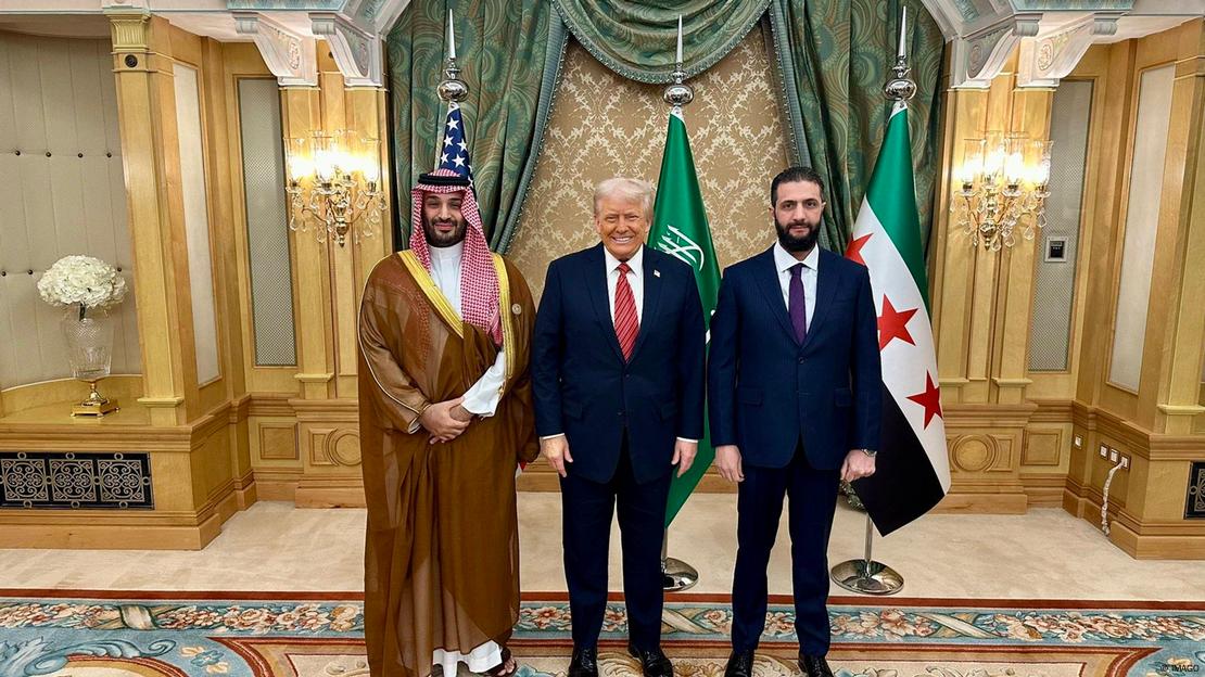 72553449_906.jpg محمد بن سلمان، ولیعهد عربستان سعودی، دونالد ترامپ، رئیس‌جمهور ایالات متحده و احمد شرع، رئیس‌جمهور موقت سوریه by mohsen dehbashi