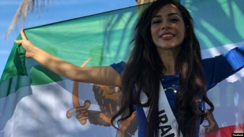 F002448B-10B4-4D63-BAE1-6A9A1B191895_cx0_cy37_cw0_w1023_r1_s.jpg پنجشنبه ۲۳ آبان ۱۳۹۸ ایران ۰۰:۱۶
ايران
آمریکا از اعطای پناهندگی به دختر ایرانی شرکت‌کننده در مسابقات دختر شایسته در فیلیپین استقبال کرد by mohsen dehbashi