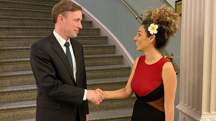 masih.jpg مشاور امنیت ملی کاخ سفید: آمریکا هرگونه تلاش برای ارعاب روزنامه‌نگاران و کنشگران دلاور مانند مسیح علی‌نژاد را محکوم می‌کند
۰۲ مرداد ۱۴۰۰ by mohsen dehbashi