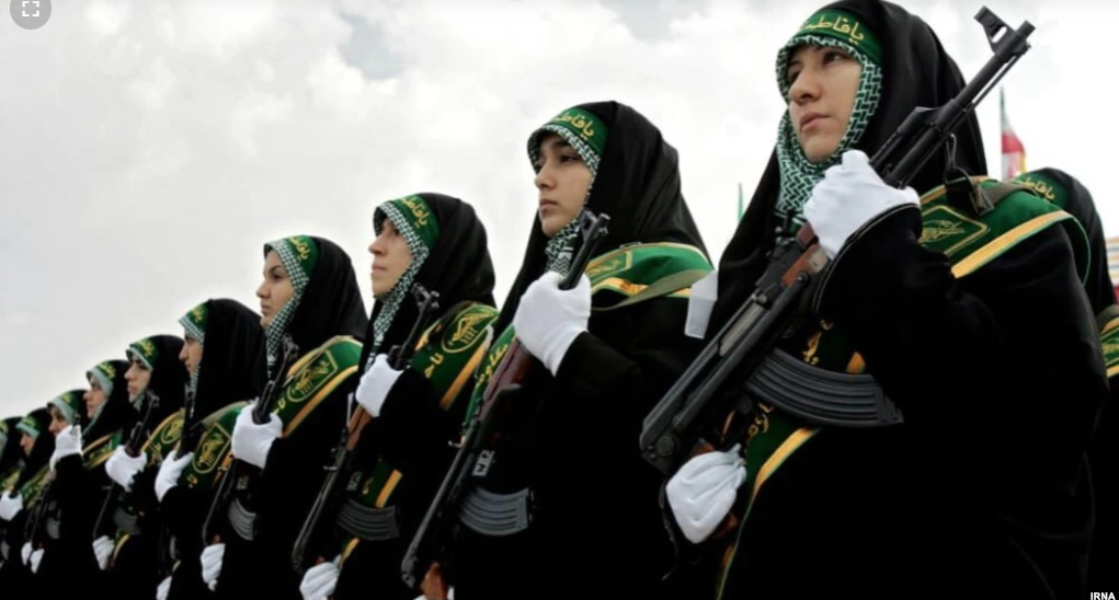 2022-05-21_162907.png شنبه ۳۱ اردیبهشت ۱۴۰۱ تهران ۱۶:۲۵ 
رزمایش گسترده سپاه و بسیج در میانه اعتراضات مردمی 
به گفته مقامات نظامی ایران، ۲۸ گردان «خواهران کوثر» نیز در این رزمایش شرکت می‌کنند by mohsen dehbashi