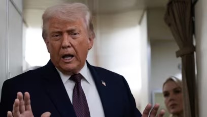 3fc79a9d-4533-40e9-891f-65d456600f13_w408_r1_1_11zon.jpg سه شنبه ۷ بهمن ۱۴۰۴ تهران ۱۰:۴۷ 
ترامپ می‌گوید مقامات جمهوری اسلامی بارها تماس گرفته‌اند و می‌خواهند معامله کنند by mohsen dehbashi