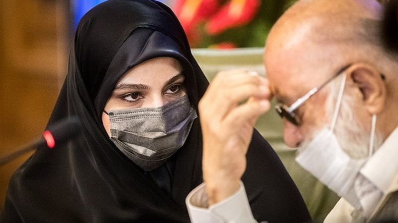 _119801951_1400051415353938123322634.jpg جنگ‌ قدرت در ایران، پشت درهای' بهشت'
مسعود آذر
بی‌بی‌سی
۱۶ مرداد ۱۴۰۰ - ۷ اوت ۲۰۲۱ by mohsen dehbashi