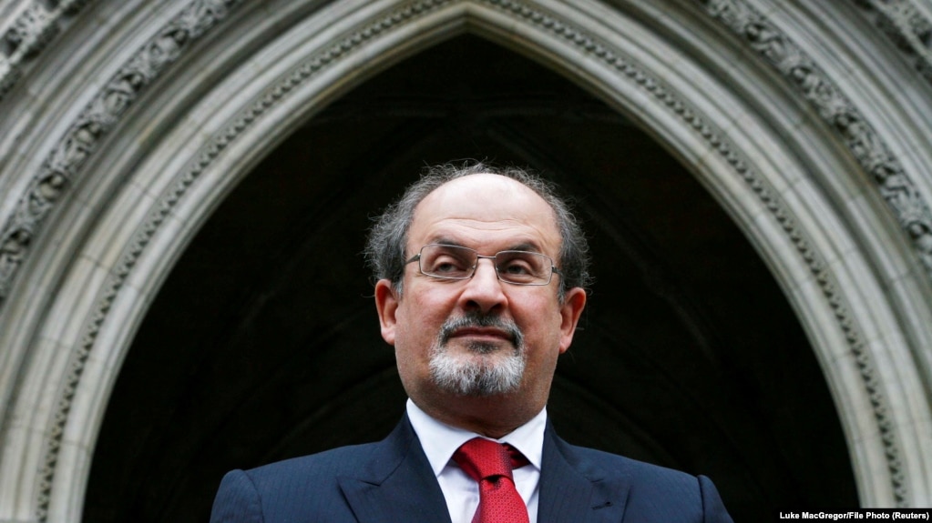 08790000-0a00-0242-21ea-08da7d44e8c1_cx0_cy8_cw0_w1023_r1_s.jpg سه شنبه ۲۵ مرداد ۱۴۰۱ تهران ۰۱:۰۱ 
سلمان رشدی؛ زخمی تیغ‌های شیطانی by mohsen dehbashi