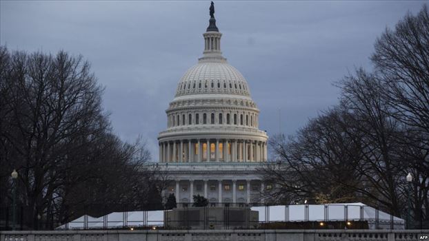 71B68158-7835-46FF-8FCC-F5FFC99457FC_cx4_cy1_cw93_w1023_r1_s.jpg - تلاش‌ها در کنگره آمریکا بی‌نتیجه ماند؛ دولت آمریکا به طور موقت تعطیل شد