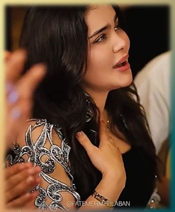 2025-09-15_145212.png - نام اصلی : فاطمه مهلبان\r\nمتولد : 1 مرداد 1374 مازندران\r\nزمینه فعالیت : موسیقی\r\nاو با صدای زیبا و خاصی که دارد ترانه های زیبایی را اجرا کرده است و بازخوانی آهنگ خوانندگان معروف را هم انجام داده و در شبکه های اجتماعی و اینستاگرام به اشتراک گذاشته است