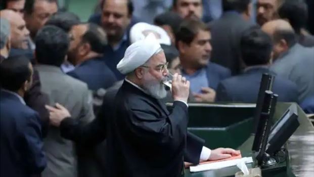 B1B7A8FB-9DAB-451A-93DC-F4BD0CDF7F98_cx0_cy6_cw0_w650_r1_1_11zon.jpg - دوشنبه ۲۴ اردیبهشت ۱۴۰۳ ایران ۱۷:۰۸ \r\nحسن روحانی در «نامه‌ای به مردم» پاسخ شورای نگهبان را داد؛ «منتخب مستقیم ملت» در حد یک شهروند هم آزادی بیان ندارد