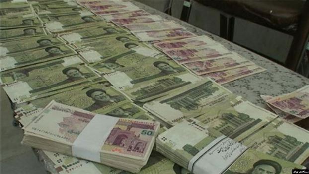 63A56644-BB4C-416A-9D27-FCF93EFCDFF6_w1023_r1_s.jpg - سه شنبه ۱۶ اردیبهشت ۱۳۹۹ ایران ۰۹:۱۹\r\nدر پی کاهش شدید ارزش پول ایران بر اثر تحریم‌های آمریکا؛ مجلس با حذف چهار صفر،‌ واحد پول را «تومان» کرد