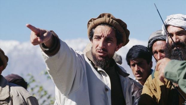 _114259764_gettyimages-542348474.jpg - کشته شدن احمد شاه مسعود، فرمانده \u0027جبهه مقاومت علیه طالبان \u0027 برای طرفداران و مخالفانش خبرسازترین مرگ سال‌های اخیر افغانستان بود. مرگ احمدشاه مسعود که در ۱۸ سنبله ۱۳۸۰ در حمله انتحاری دو مهاجم عرب کشته شد، برای نزدیکانش غیرقابل باور بود.