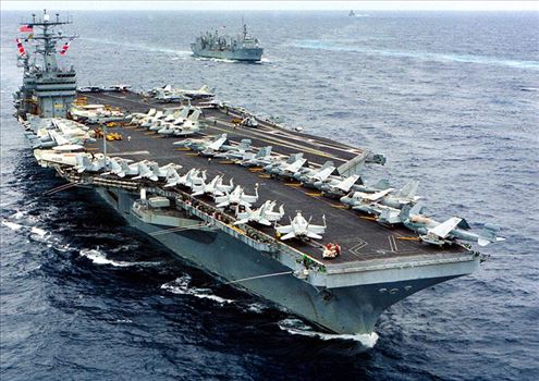 nw_hwpymbr.jpg - ناو هواپیمابر آبراهام لینکلن در راه خلیج فارس است. جان بولتون، مشاور ارشد امنیت ملی کاخ سفید، این هفته اعلام کرد که آمریکا ادوات تازه جنگی از جمله این ناو و چندین بمب‌افکن ب-۵۲ را به خاورمیانه می‌فرستد.