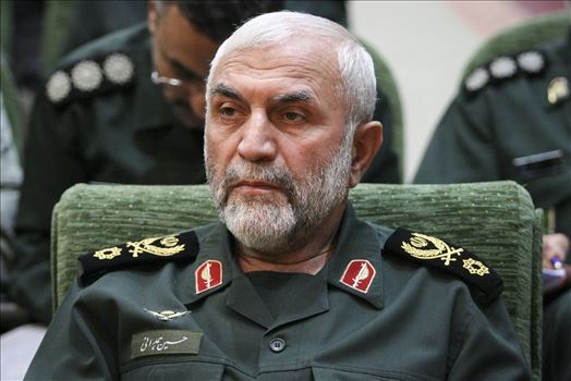 a17c0ced645b522d840f6a706700af50.jpg - سردار همدانی در حین انجام مأموریت‌های مستشاری د