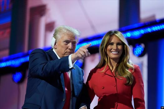 b527b271-d081-4c56-b0f1-03e9af0a4a4f_w1023_s_1_11zon.jpg - شنبه ۳۰ تیر ۱۴۰۳ ایران ۲۲:۴۶ \r\nدونالد ترامپ شامگاه پنجشنبه ۲۸ تیر به وقت آمریکا، در چهارمین شب برگزاری مجمع ملی جمهوری‌خواهان در میلواکی، رسما نامزدی حزب جمهوری‌خواه در انتخابات ریاست جمهوری ایالات متحده را پذیرفت.