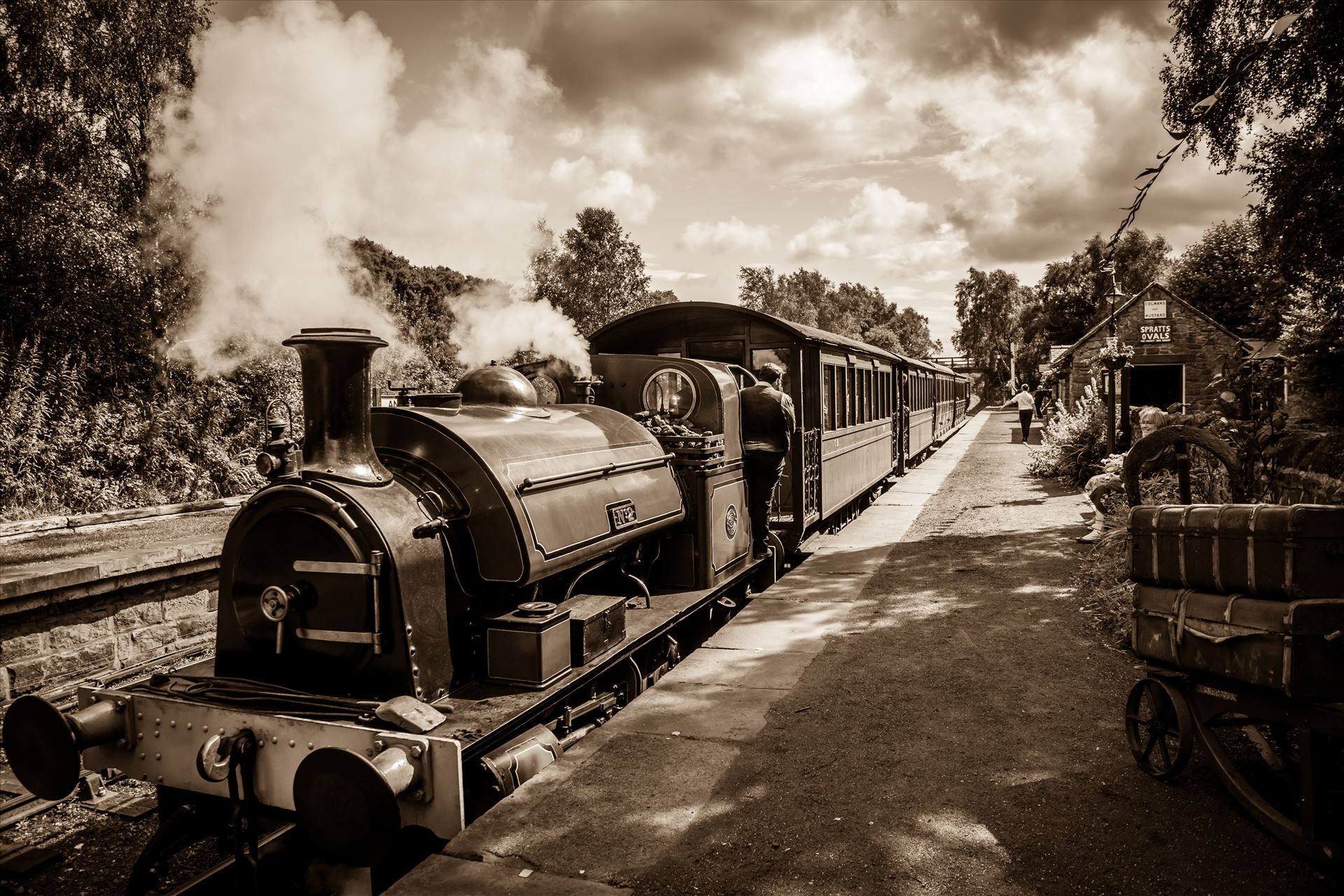 Steam train at Tanfield railway  by philreay