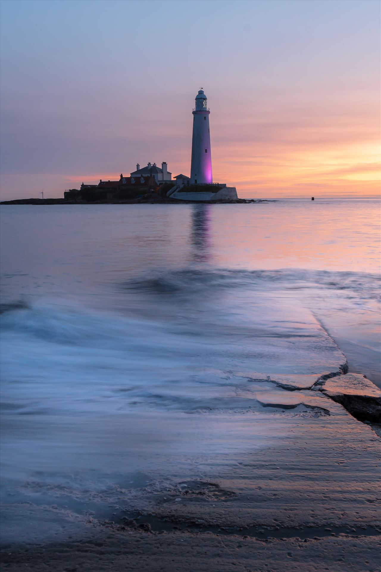 Sunrise at St Mary`s lighthouse & island, Whitley Bay 008  by philreay