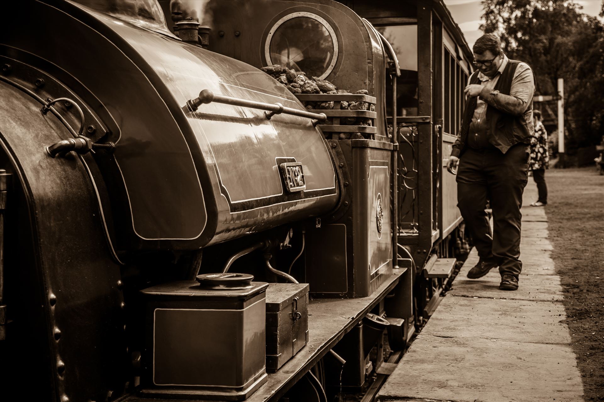 Steam train at Tanfield railway  by philreay