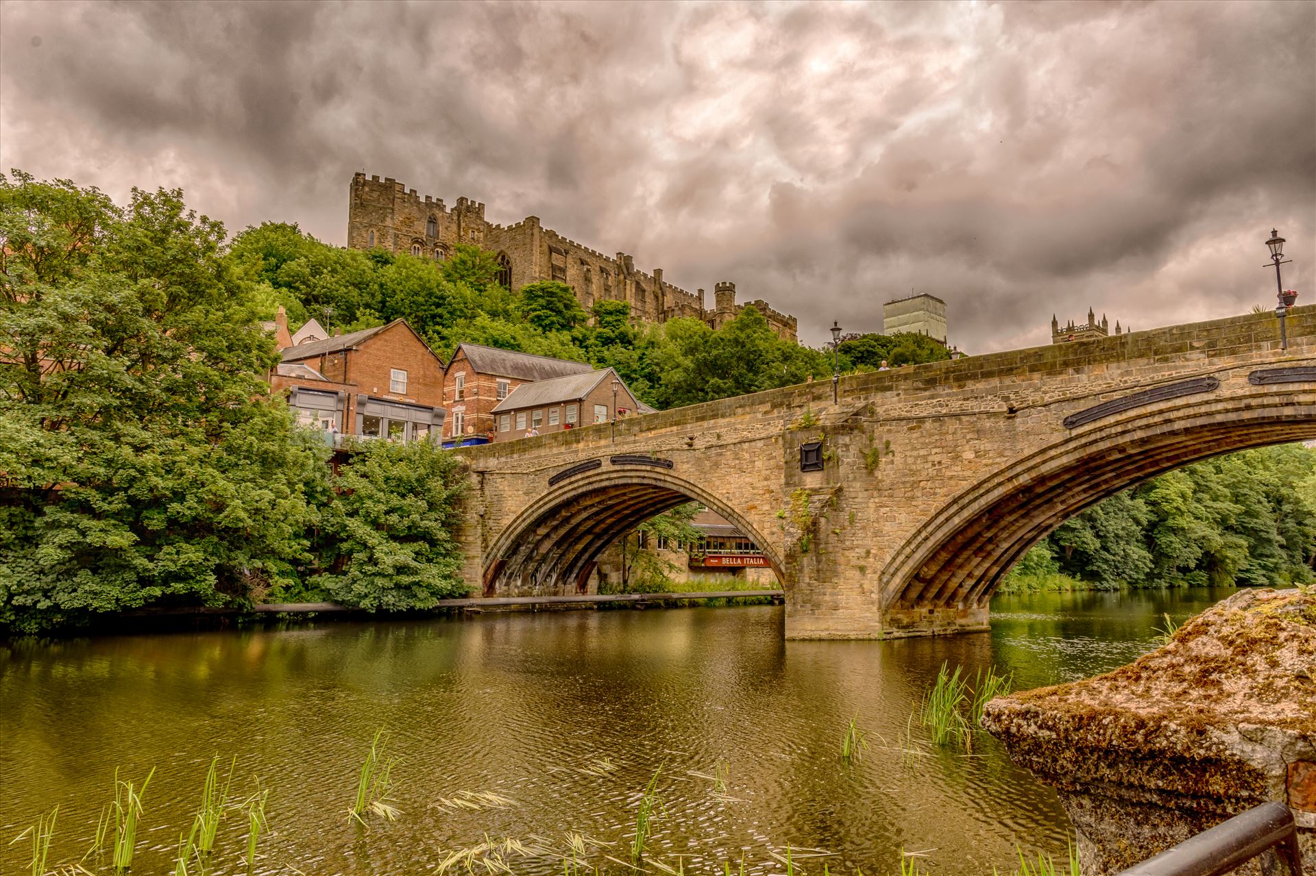 Durham riverside & castle  by philreay