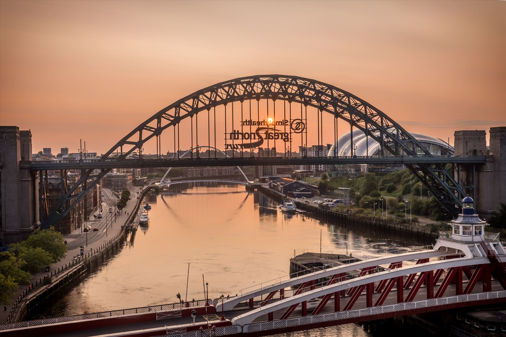 Sunrise over the Tyne  by philreay