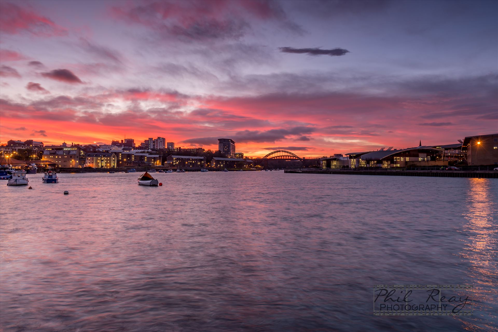 Sunset on the Wear A fabulous sunset at Sunderland Fish Quay by philreay