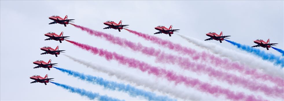 Red Arrows by philreay