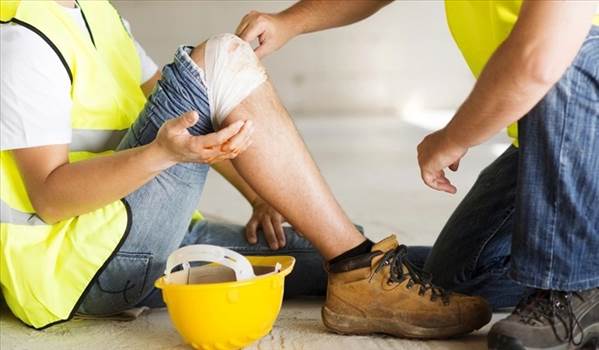 Wcb Work Injury Physiotherapy.jpeg by Centralphysio