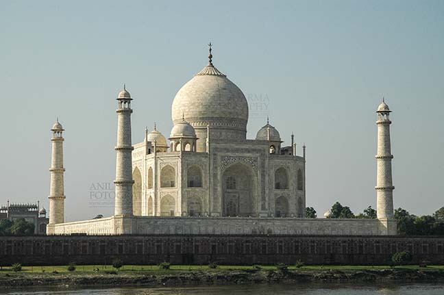 Monuments- Taj Mahal, Agra (India) The Beauty of Taj Mahal, the jewel of Muslim art in India at Agra, Uttar Pradesh, India. by Anil