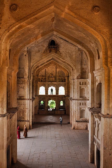 Monuments- Palaces and Temples of Orchha Orchha, Madhya Pradesh, India- August 20, 2012: Interior of the Chaturbhuj Temple Orchha, Madhya Pradesh, India. by Anil