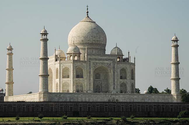 Monuments- Taj Mahal, Agra, Uttar Pradesh, India. (Photo: Atul Sharma) Side view of Taj Mahal "The Jewel of Muslim art in India" at Agra, Uttar Pradesh, India. by Anil