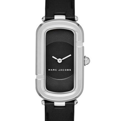 Marc Jacobs Monogram Quartz MJ1493 Women’s Watch Features:
Stainless Steel Case,
Black Leather Strap,
Quartz Movement,
Mineral Crystal,
Black Textured Dial,
Silver Tone Hands,
Pull/Push Crown,
Solid Case Back,
Buckle Clasp,
50M Water Resistant. by zetawatches