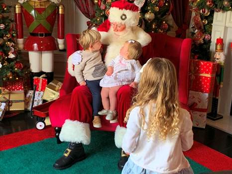 red sled santa with childreen.jpg - 