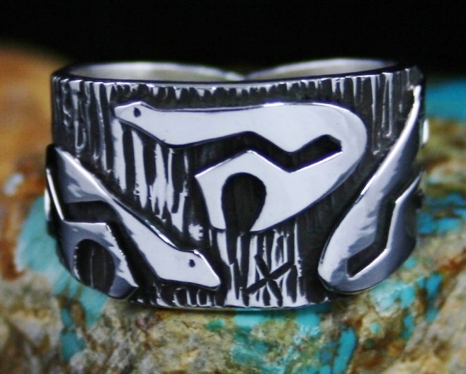 Kee Yazzie Bear Petroglyph Design Overlay Ring Get this beautiful ring created by Kee Yazzie from the Turquoise Direct's online store. http://www.turquoisedirect.com/product/kee-yazzie-bear-petroglyph-design-overlay-ring/ by Turquoisedirect