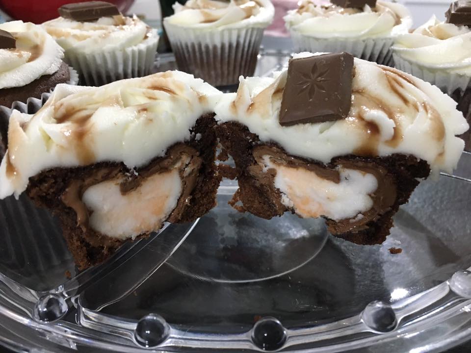 . These chocolate and vanilla cupcakes hold a hidden secret - they have a full Cadburys Creme egg inside. Great Easter treat, surprise your guests! by Alison Wonderland Bakes