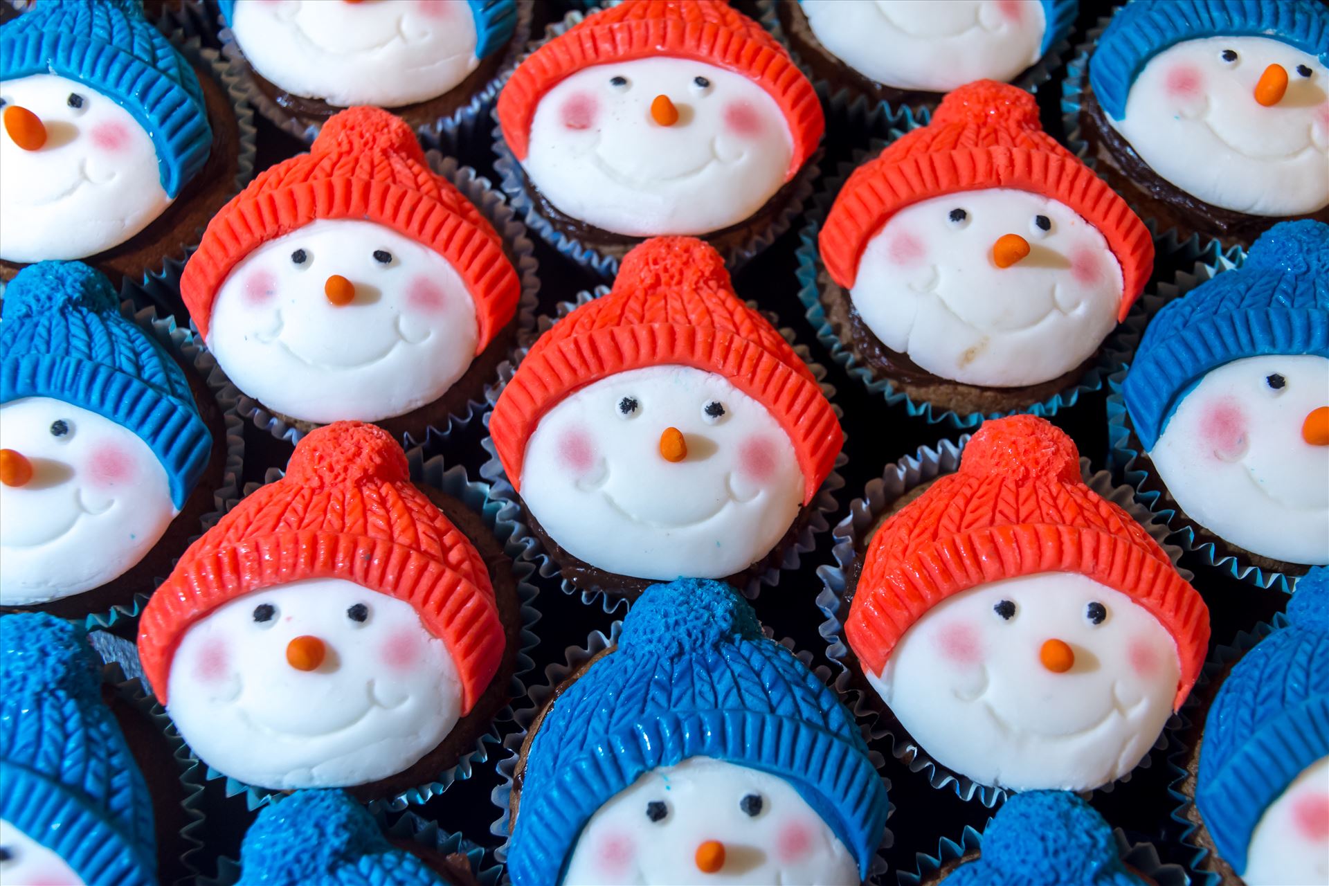 Xmas cupcakes up close  by Alison Wonderland Bakes