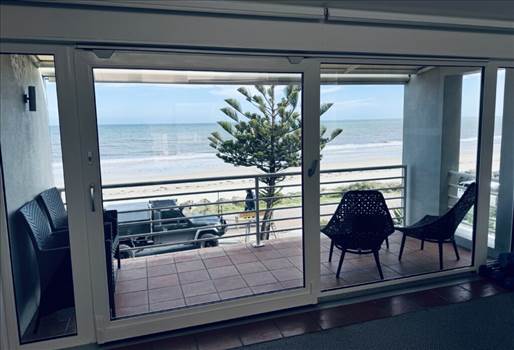 For the best home window tinting near me, most homeowners in Adelaide prefer to choose Adelaide Tinting. A major reason behind this is the quality of service we offer.  Visit: https://www.adelaidetinting.com.au/home-window-tinting/