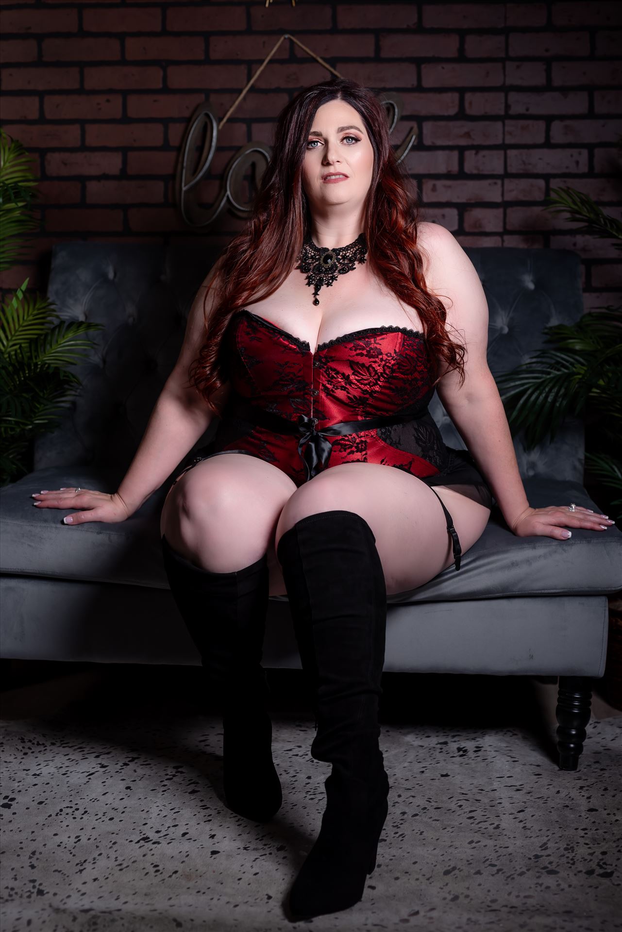 Final--12.JPG Beachfront Boudoir by Mirror's Edge Photography is a Boutique Luxury Boudoir Photography Studio located in Oceano, California. My mission is to show as many women as possible how beautiful they truly are! Plus sized posing boudoir by Sarah Williams