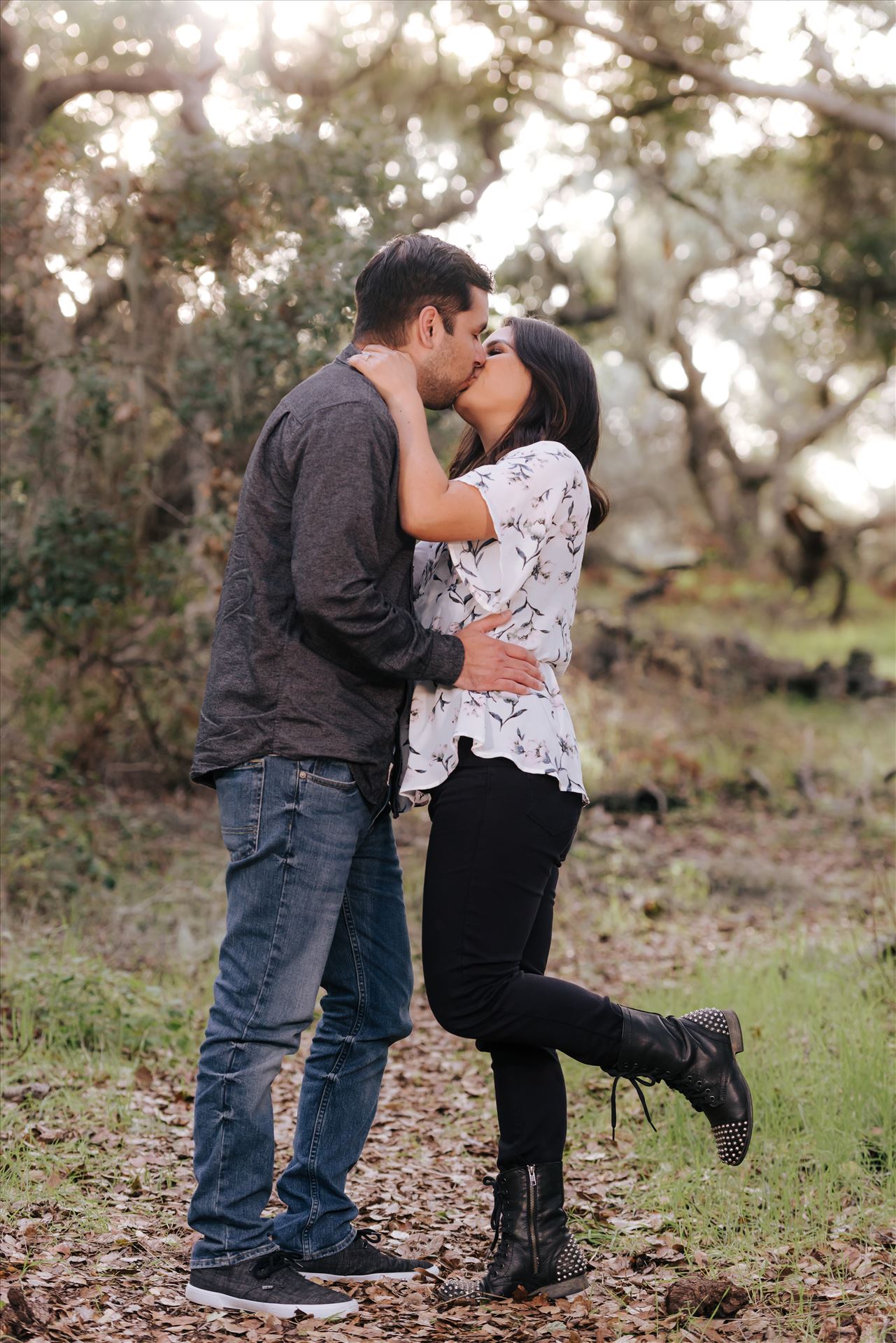 DSC_6450.JPG Mirror's Edge Photography captures CiCi and Rocky's Sunrise Engagement in Los Osos California at Los Osos Oaks Reserve. The kiss by Sarah Williams