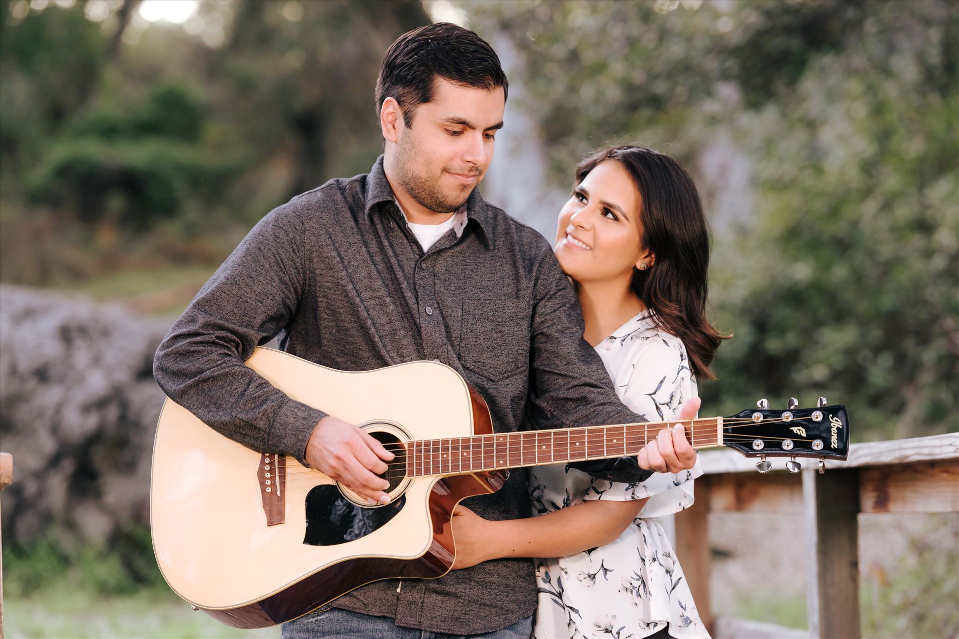 DSC_6898.JPG Mirror's Edge Photography captures CiCi and Rocky's Sunrise Engagement in Los Osos California at Los Osos Oaks Reserve. Guitarist engagement photography by Sarah Williams