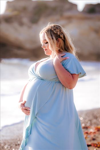 Sarah Williams of Mirror's Edge Photography, a San Luis Obispo Wedding, Luxury Boudoir and Maternity Photographer, captures Jessica and Micheal's Maternity session at Spooner's Cove at Montana de Oro in Los Osos, California.