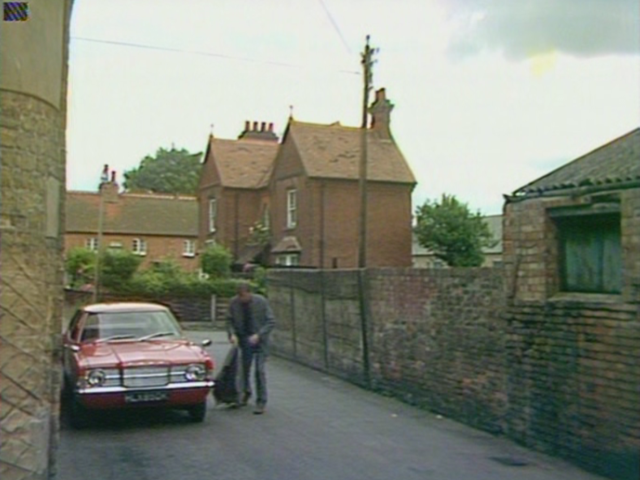 Hard Times 6.jpg Marker returns to the car, Series 7, Episode 7: 'Hard Times' (1975) by Vienna