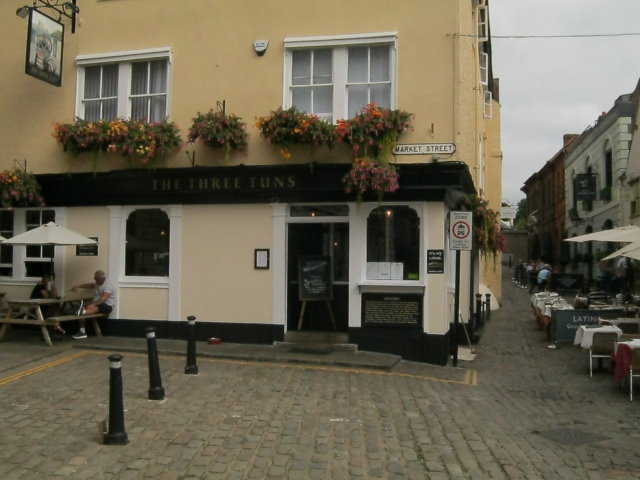Ward of Court 6.jpg The Rose and Crown, Market Street, Windsor, Berkshire by Vienna