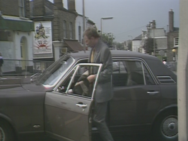 The Bankrupt 2.jpg Marker gets a lift from Tom Lewis, Series 6, Episode 1: 'The Bankrupt' (1972) by Vienna