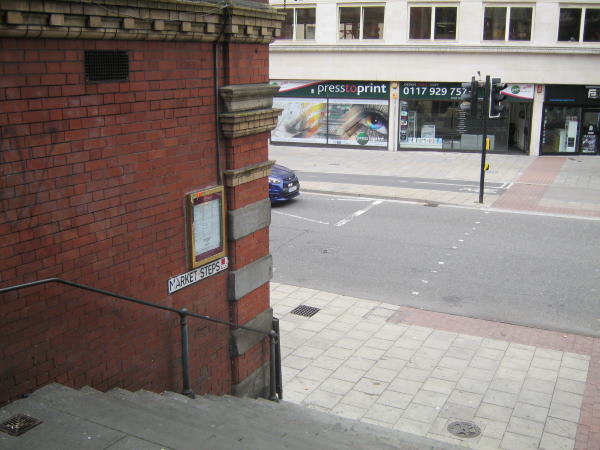 Knock for Knock 1.jpg Eddie Shoestring chats to detectives... Market Steps, Baldwin Street, Bristol - 'Knock for Knock' by Vienna