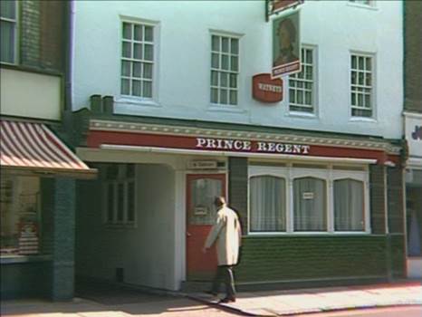 What\u0027s to Become of Us 6.jpg - Marker finds Julia in the pub, Series 7, Episode 6: \u0027What\u0027s to Become of Us?\u0027 (1975)
